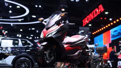 Memperkenalkan Honda Forza350 Matte Boulevard Terbaru, Cek Spesifikasi dan Harganya