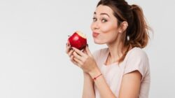 Sertakan 8 Makanan Ini Dalam Diet untuk Menjaga Kadar Kolesterol Anda Tetap Terkontrol