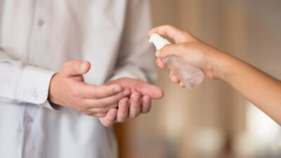 Penjelasan Mengenai Sah Tidaknya Wudhu dengan Botol Spray Semprot