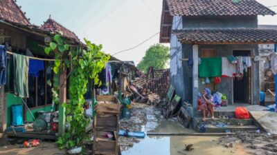 Sejumlah Wilayah di Jateng Dilanda Banjir, Gubernur Pastikan Stok Pangan Aman