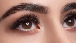 Gunakan 3 Serum Alami Buatan Sendiri Ini untuk Mendapatkan Bulu Mata yang Lebih Panjang dan Alis yang Lebih Tebal
