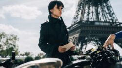 Cuplikan Pertama Musim 3 ‘Wednesday’: Jenna Ortega Tiba di Paris