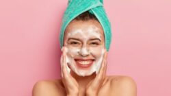 Masker Wajah Buatan Sendiri untuk Kulit Bercahaya Ini Memiliki Bahan yang Paling Tidak Terduga