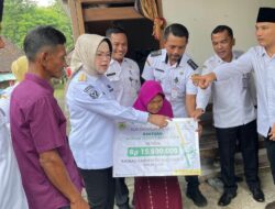 Diserahkan Bupati, Baznas Sukoharjo Kembali Salurkan Bantuan Rehab RTLH dengan Total Rp147 Juta