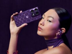 Motorola Signature Brilliant Collection Diluncurkan dengan Sentuhan Violet Indigo dan Kristal Swarovski