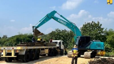 Dukung Percepatan Sekolah Rakyat Tahap II, Kementerian PU Pasang Jembatan Bailey 90 Meter di Brebes