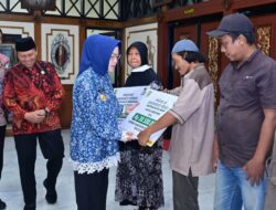 Baznas Sukoharjo Salurkan Bantuan untuk 131 Penerima dengan Total Rp278,9 Juta, Simbolis Diserahkan Bupati