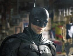 Matt Reeves Ungkap Tampilan Pertama Batmobile di ‘The Batman: Part 2’ yang Bersalju