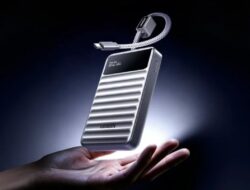 Power Bank Ugreen P6 45W 10.000mAh Resmi Diluncurkan dengan Layar Terintegrasi dan Kabel Terpadu