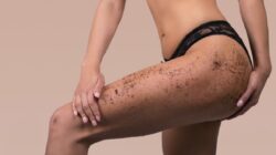 Bermasalah dengan Selulit? Percayalah pada 5 Scrub Buatan Sendiri Ini untuk Menghilangkannya