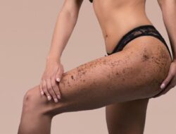Bermasalah dengan Selulit? Percayalah pada 5 Scrub Buatan Sendiri Ini untuk Menghilangkannya
