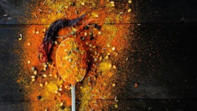 5 Rempah yang Dapat Merusak Usus Jika Dikonsumsi Saat Perut Kosong