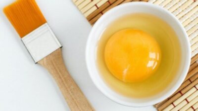 3 Alasan Luar Biasa Mengapa Anda Perlu Menggunakan Masker Wajah Telur Secara Teratur