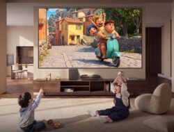 Hisense Luncurkan TV Laser Xplorer X1 Pro dengan Layar Lipat 120 Inci dan Audio Harman Kardon