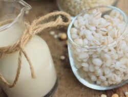 Singkirkan Susu Oat! Susu Barley 100% Vegan dan Ramah untuk Menurunkan Berat Badan
