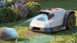 Mesin Pemotong Rumput Robotik Eufy C15 dari Anker Dilengkapi Sistem TrueVision Berbasis Kamera, Cakram Pemotong 180 mm