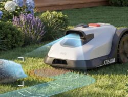 Mesin Pemotong Rumput Robotik Eufy C15 dari Anker Dilengkapi Sistem TrueVision Berbasis Kamera, Cakram Pemotong 180 mm