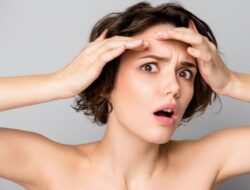 5 Tips Perawatan Kulit Alami Ini akan Membantu Anda Menghilangkan Kerutan di Dahi