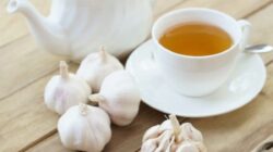 Berikut Ini 5 Manfaat Luar Biasa Minum Teh Bawang Putih di Pagi Hari