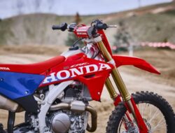 Honda Ungkapkan Pembaruan Rangka dan Mesin untuk CRF450 dan Dua Model Edisi Terbatas