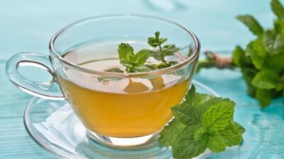 Lewati Korset Pelangsing yang Tidak Nyaman dan Minumlah Teh Peppermint untuk Tampil Lebih Seksi dan Berlekuk!