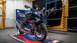 BMW M1000 RR Menerima Rangka M Motorsport Generasi Ketiga di Antara Pembaruan 2027