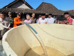 Kesulitan Air Bersih Mulai Landa Sukoharjo Selatan, Pemkab Mulai Kirim Bantuan