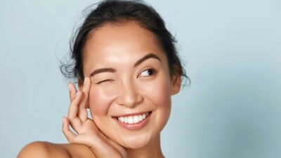 7 Ramuan Rumahan Ini akan Membuat Kulit Anda Bersinar Lebih Baik daripada Highlighter