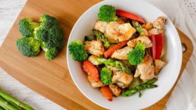 9 Makanan Kaya Protein yang akan Membantu Anda Menurunkan Berat Badan dengan Cepat