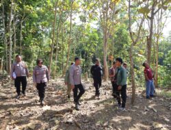 Cegah Karhutla, Polres Sukoharjo Patroli di Pegunungan Gajah Mungkur, Sosialisasikan Ancaman Pidana Pembakaran Hutan