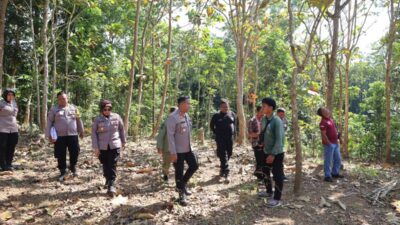 Cegah Karhutla, Polres Sukoharjo Patroli di Pegunungan Gajah Mungkur, Sosialisasikan Ancaman Pidana Pembakaran Hutan