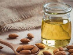 Gantikan 7 Produk Ini di Perlengkapan Kecantikan Anda dengan Minyak Almond yang Sudah Teruji
