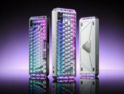 Lenovo Luncurkan Keyboard Gaming Legion R7 RT75 dengan Layar TFT, Saklar Efek Hall dan Lampu RGB
