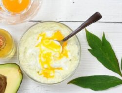 10 Masker Rambut DIY Ini adalah yang Anda Butuhkan di Musim Panas untuk Rambut yang Menakjubkan
