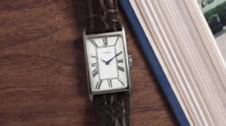 Timex Luncurkan Jam Tangan Dress Watch Bergaya Vintage Baru dengan Desain Persegi Panjang Elegan dan Tali Kulit