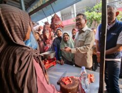Pantau Harga Kebutuhan Pokok di Pasar Ir Soekarno Sukoharjo, Mendag: Relatif Stabil dan Dibawah Harga Acuan