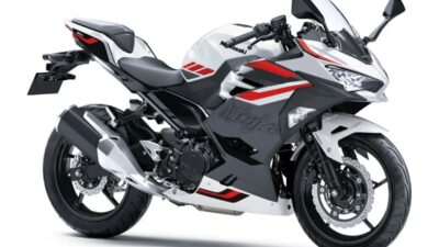 Memperkenalkan Kawasaki Ninja 250 Model 2027, Motor Sport Baru Meneruskan Tradisi Penggunaan Mesin 2-silinder