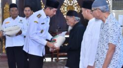 Sebanyak 1.500 Ustadz, Ustadzah, dan Marbot Masjid Terima Insentif dari Baznas Sukoharjo