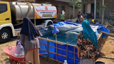 Kesulitan Air Masih Melanda Sukoharjo Selatan, PKS Salurkan 7 Tangki Air Bersih