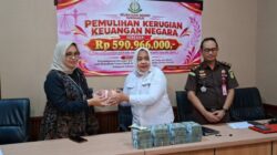 Kasus Percada Berkekuatan Hukum Tetap, Kejari Sukoharjo Setorkan BB Uang Rp590,966 Juta ke Negara