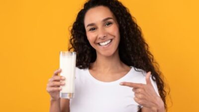Apakah Susu Menyehatkan atau Justru Berbahaya untuk Rambut? Ini Jawabannya
