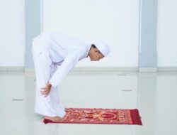 Yang Belum Tahu, Berikut Ini Cara Rukuk yang Benar saat Shalat