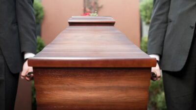 Yang Belum Tahu, Berikut Ini Hukum Mengantarkan Jenazah Non Muslim