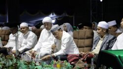 Kejati Gelar Sholawatan Bersama Puluhan Ribu Aslinmas se-Jateng di Sukoharjo