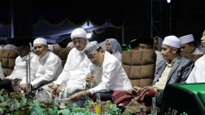 Kejati Gelar Sholawatan Bersama Puluhan Ribu Aslinmas se-Jateng di Sukoharjo