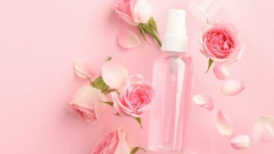 Mengapa dan Bagaimana Memasukkan Bahan Alami Air Mawar dan Gliserin Dalam Perawatan Kulit?