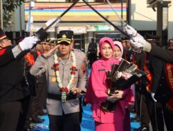Pedang Pora Sambut Kedatangan Kapolres Baru Sukoharjo