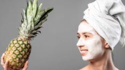 Ingin Kulit Bercahaya? Cobalah Masker Wajah Nanas Buatan Sendiri Ini