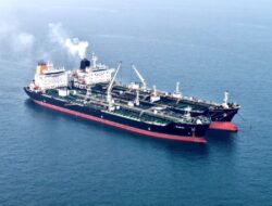 Perkuat Peran Indonesia di Jalur Pelayaran Internasional, Pelindo Kembali Layani Ship-to-Ship di Nipa