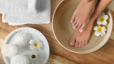 Dapatkan Perawatan Pedikur Terbaik dengan Merendam Kaki Anda dalam Air Teh Hijau!